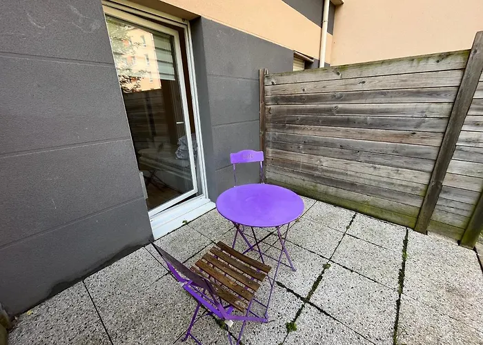 Acajou, Avec Terrasse Et Parking Privé Apartamento
